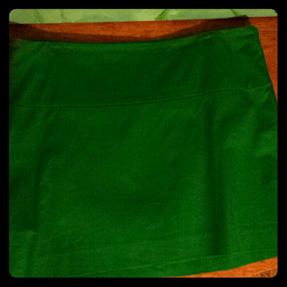 Express green mini skirt