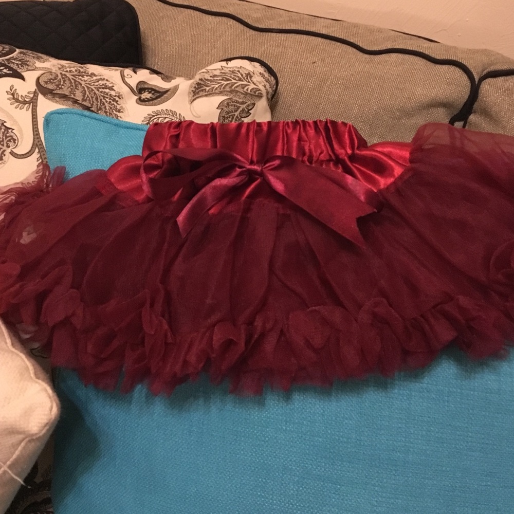 Infant maroon tutu