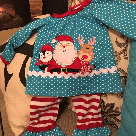Size 18 month Christmas outfit - Picture 1 of 4