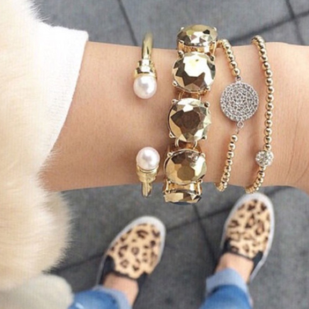 NWT Gold Metallic Gem Bracelet