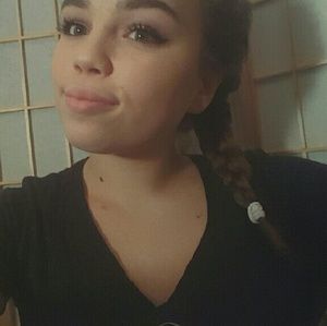 Meet your Posher, Vanessa