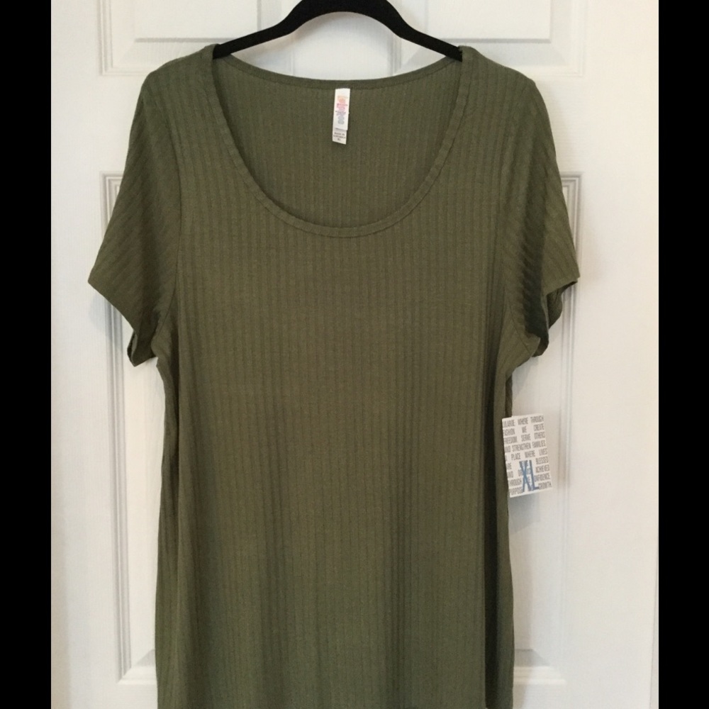 LuLaRoe Classic Tee