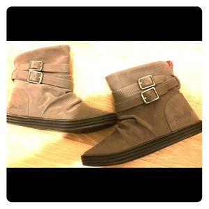 Cute Blowfish Girls' Boots, like new!