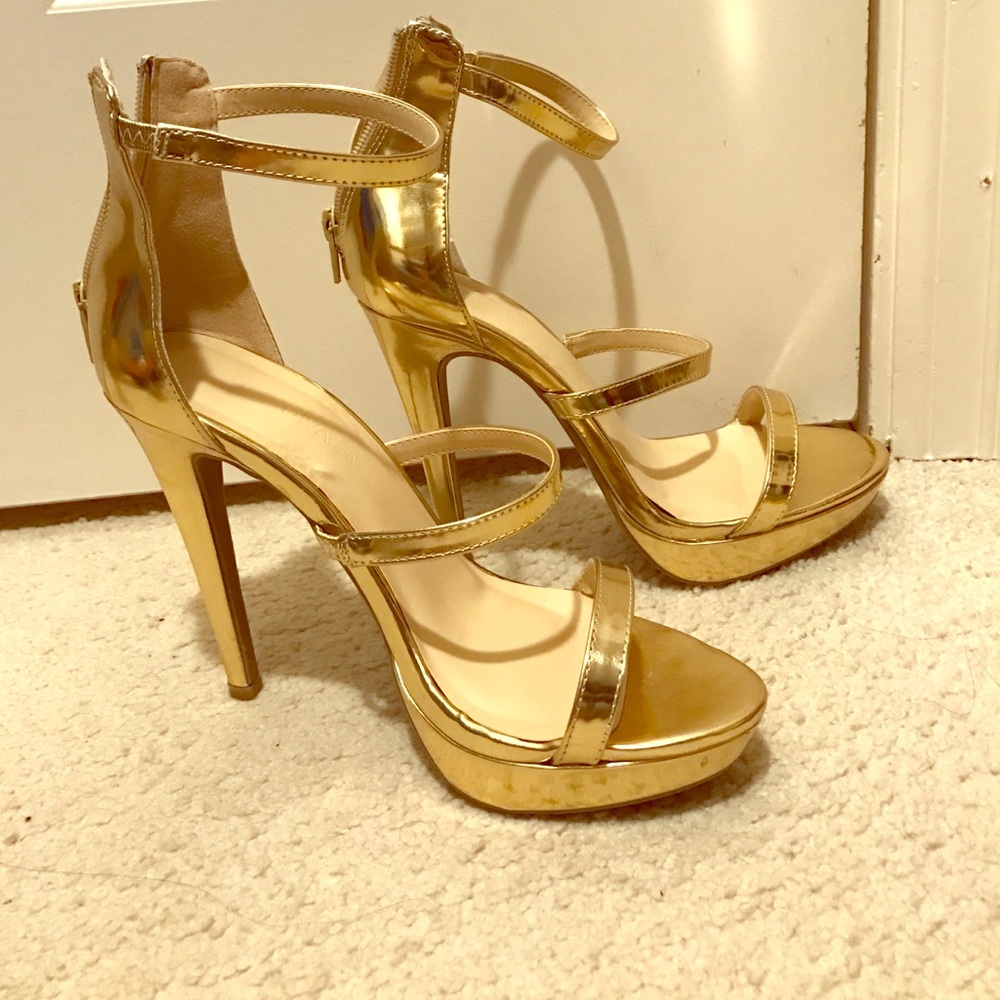 Beautiful Gold platforms!