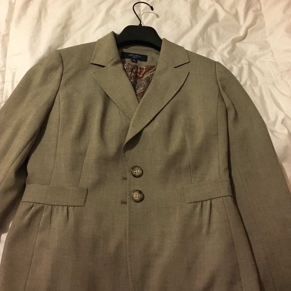 Jones New York 2 piece suit