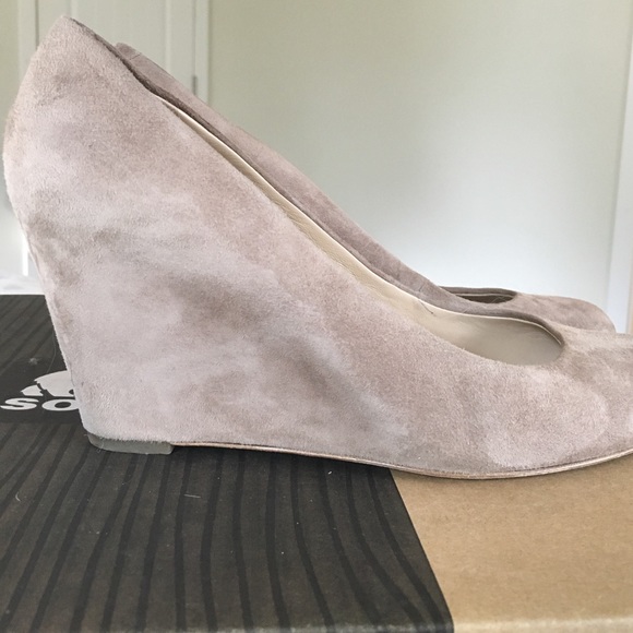 Via Spiga nude, suede wedges - Picture 2 of 3