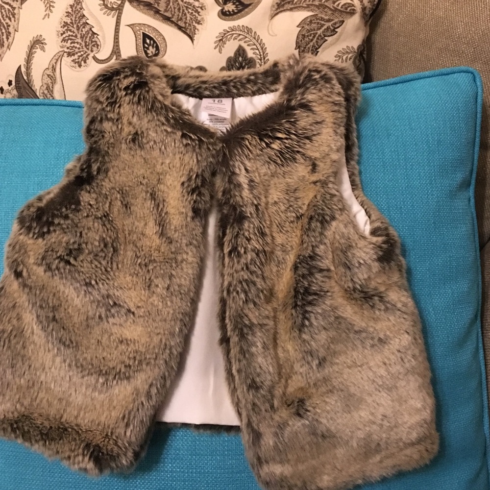 Fur vest