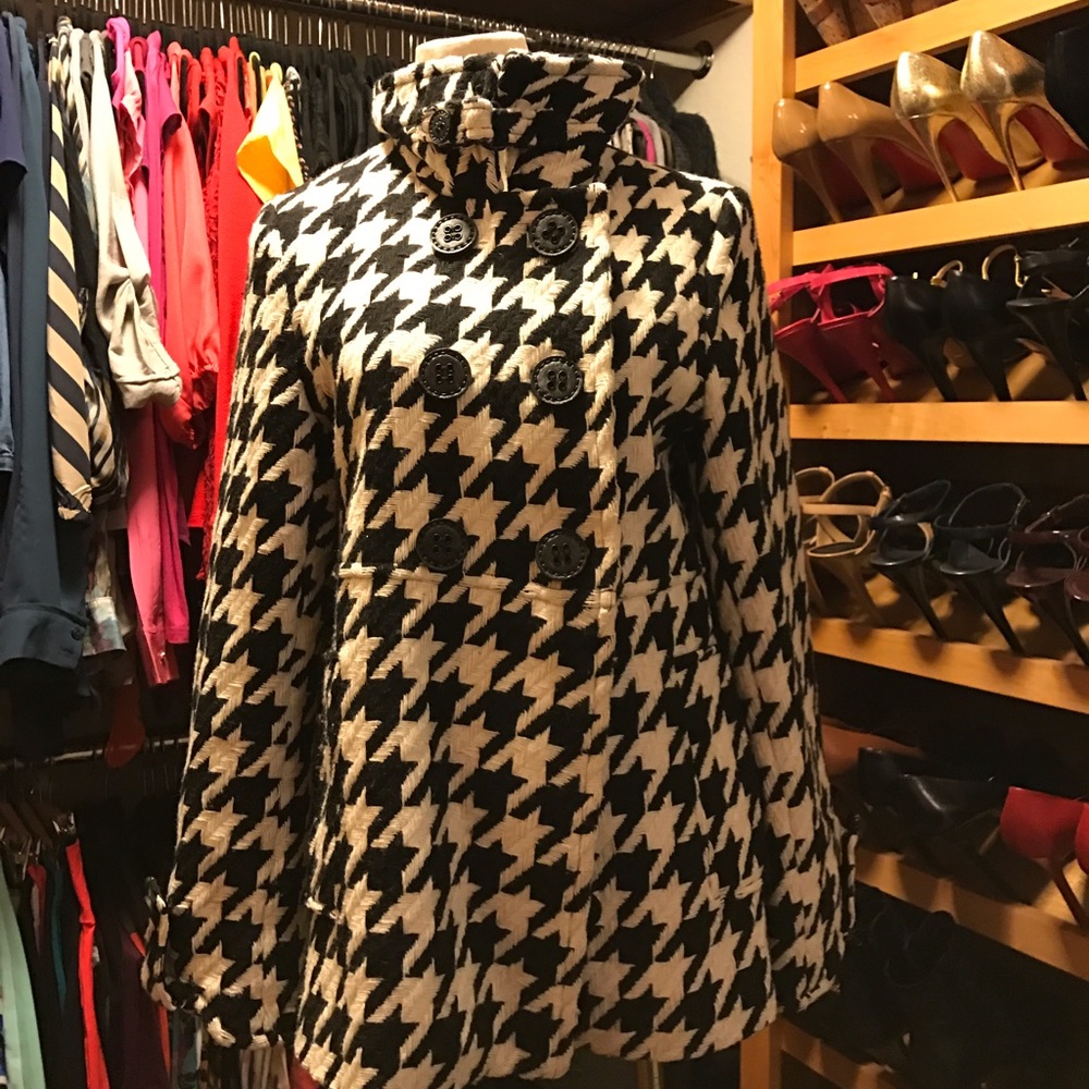 Wool coat from EXPRESS. Size Small