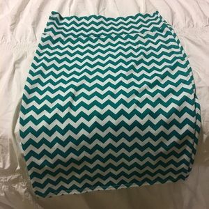 Lularoe Cassie skirt