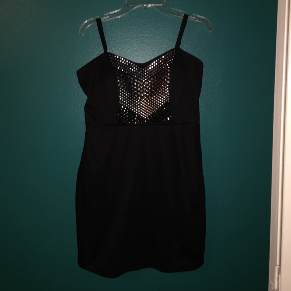 Cute little black dress