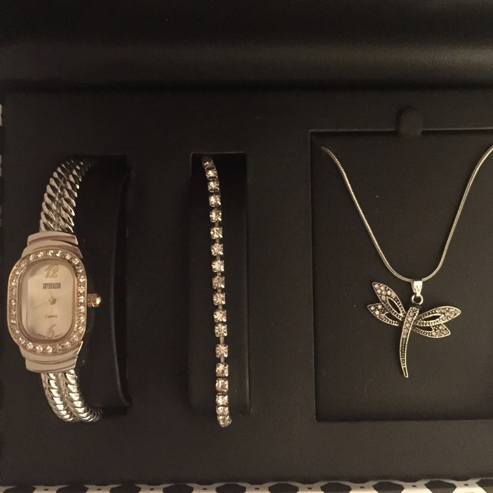 Jewelry Set - Picture 2 of 2