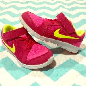 *~ Girls Nike ~*