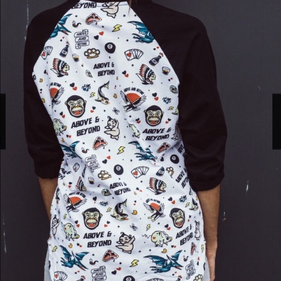 Above and Beyond 'Flash' Raglan - Picture 2 of 2