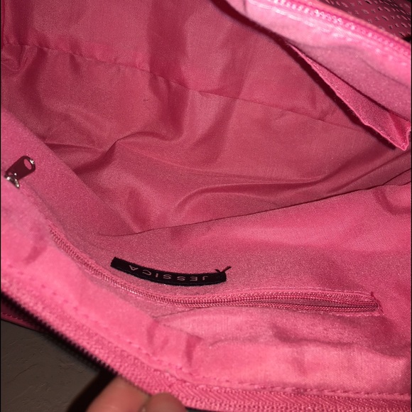 Beautiful pink purse - Picture 3 of 3