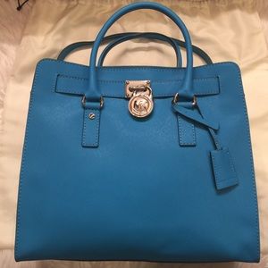 GENTLY USED MICHAEL KORS BAG