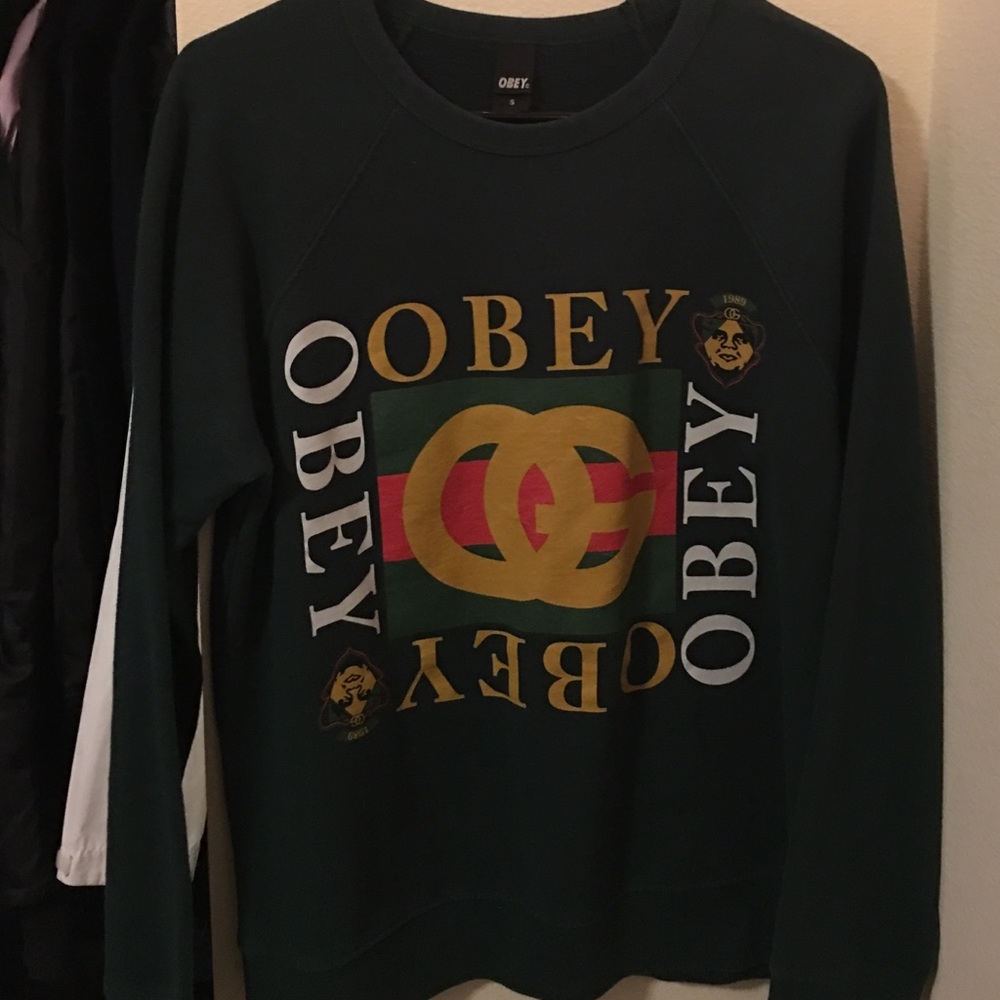 Vintage men's obey sweatshirt