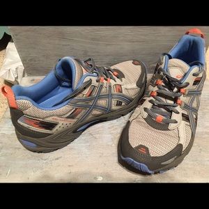 Asics ladies size 10 gel venture sneakers
