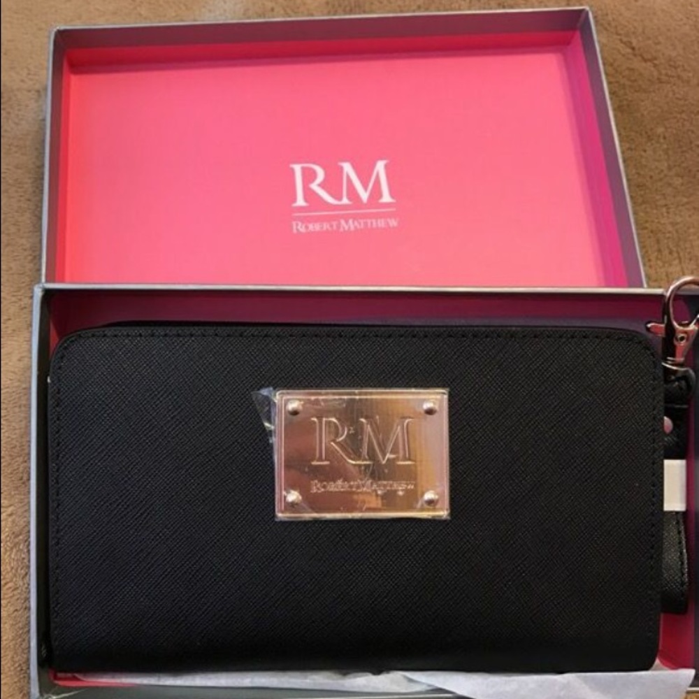 Robert Matthew wallet