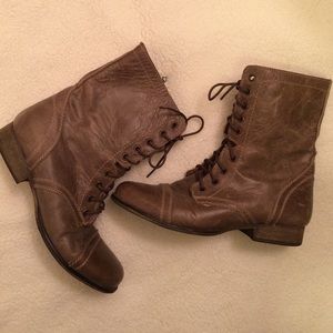 Steve Madden Troopa Brown Leather Lace Up Boots
