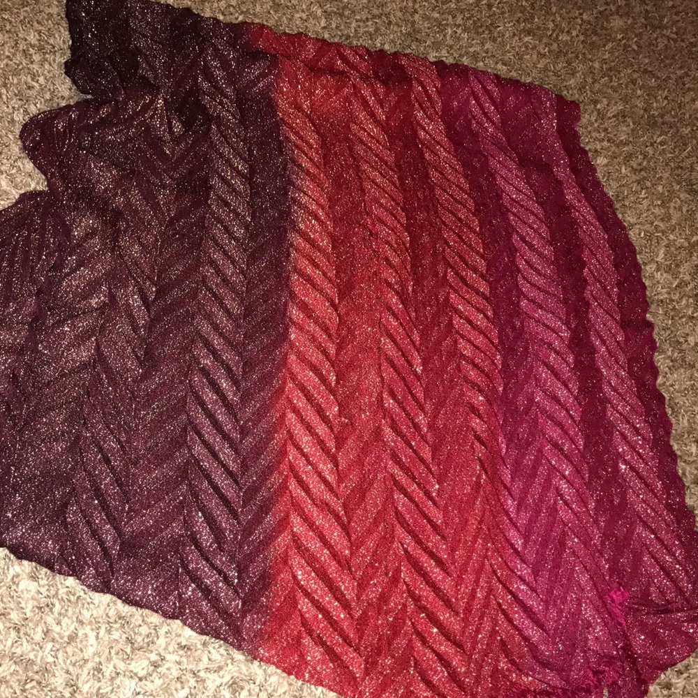 Scarf - Picture 3 of 4