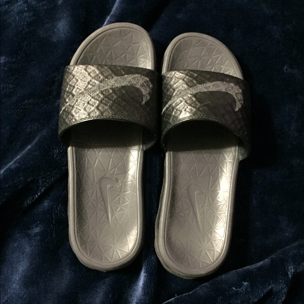 Nike slides