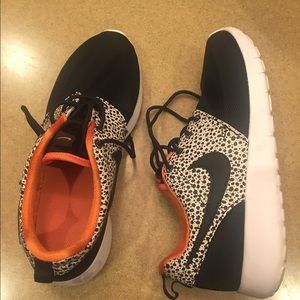Nike Safari Roche size 5