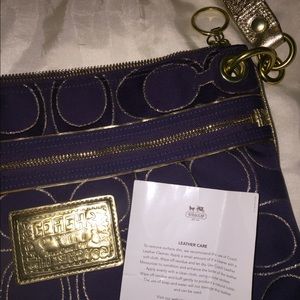 COACH POPPY PURPLE AND GOLD PURSE POCKET BOOK