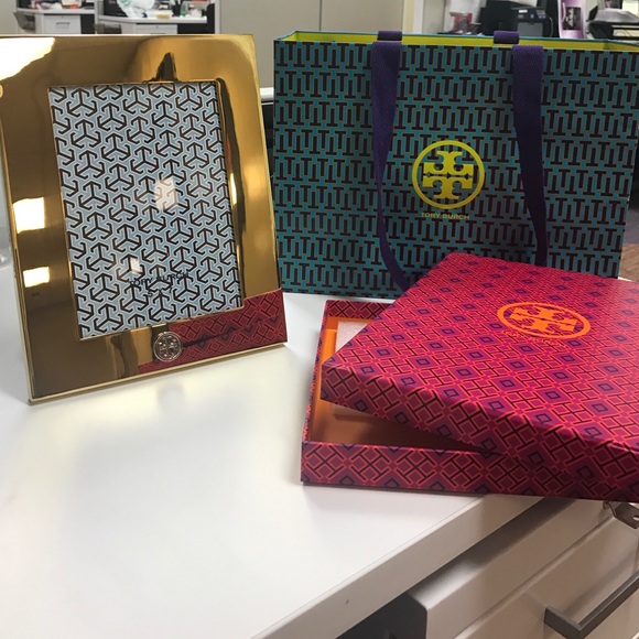 Authentic Tory burch picture frame - Picture 2 of 4