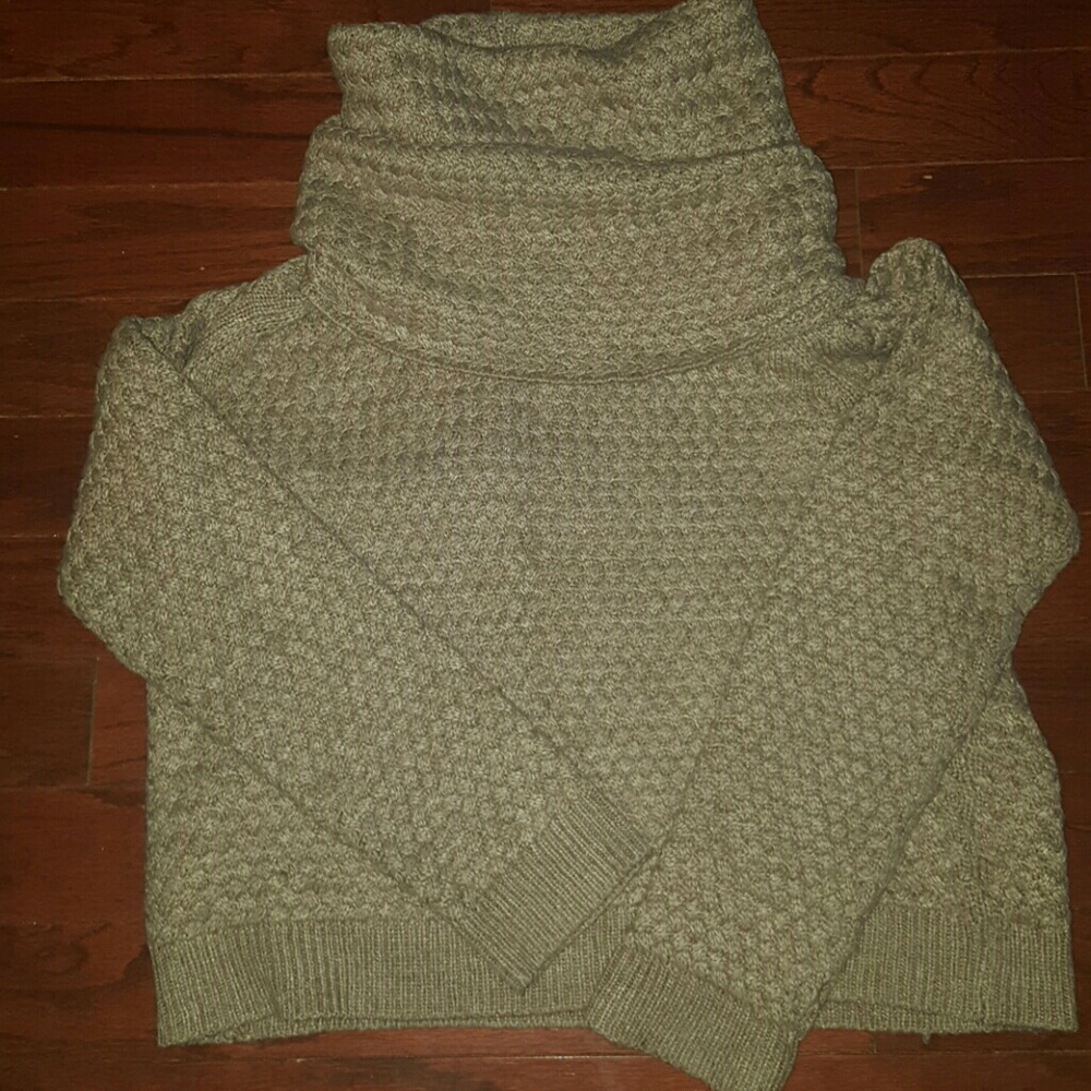 Cowl neck sweater size large