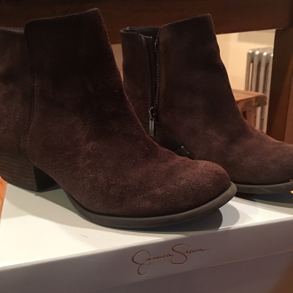 Size 7 Jessica Simpson ankle bootie