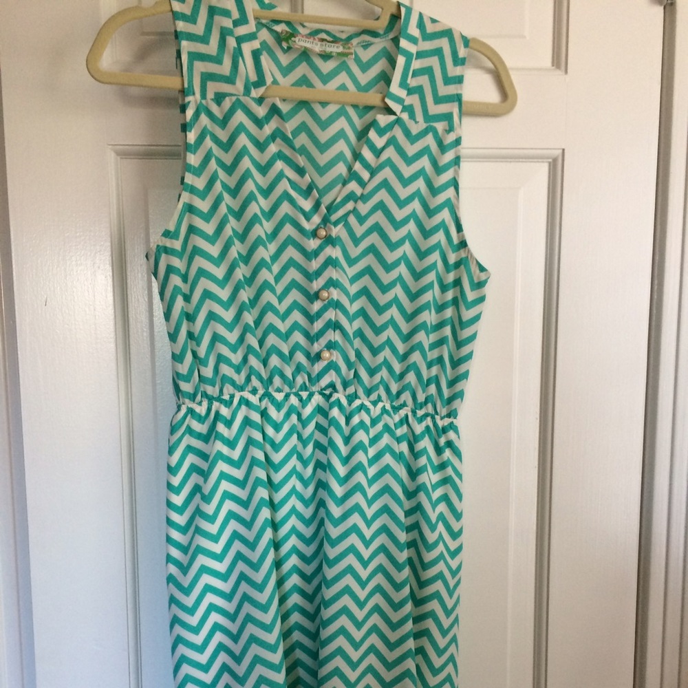 Super cute teal and white dress