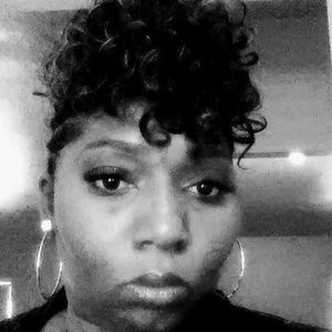 Meet your Posher, Tonya