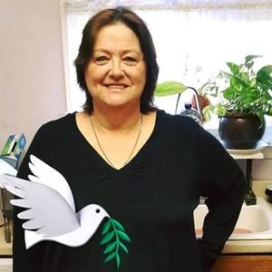 Meet your Posher, Debbie