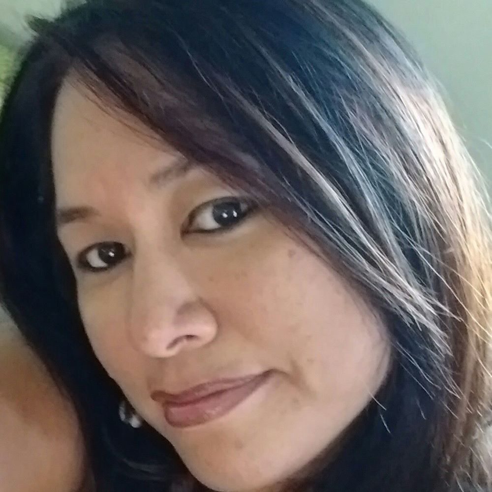 Meet your Posher, Lola