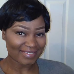 Meet your Posher, Leigh