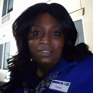 Meet your Posher, Felicia