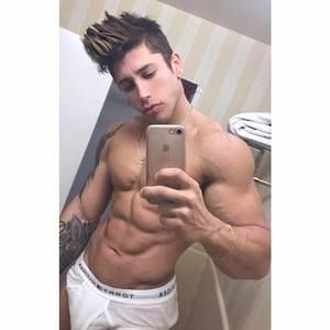 Meet your Posher, Christian