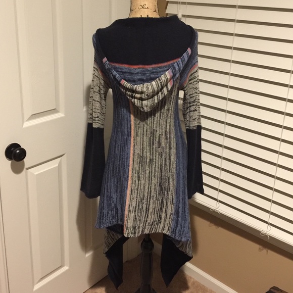 ๐บ๐ผELAN๐ผ๐บBOHO Stunning Hooded Sweater - Picture 2 of 4