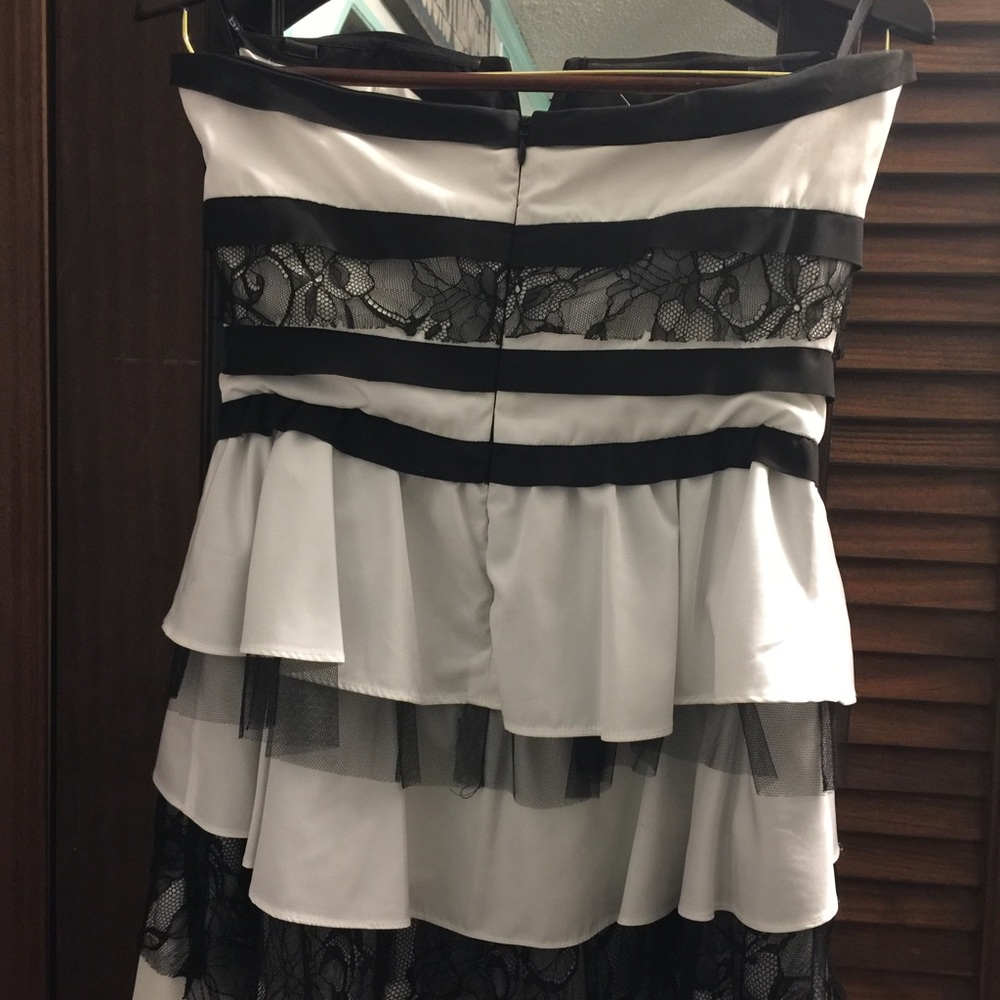 Bebe dress - Picture 2 of 2