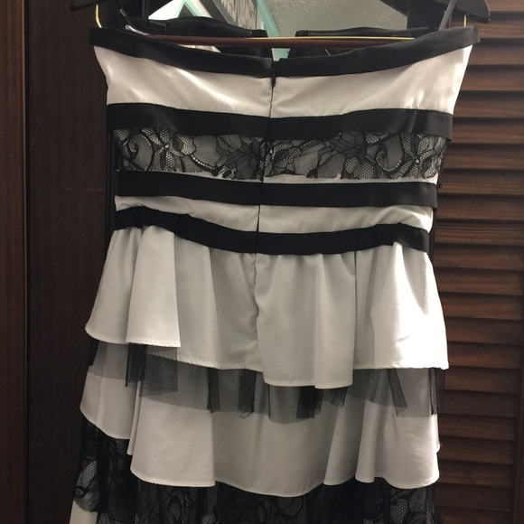 Bebe dress - Picture 2 of 2