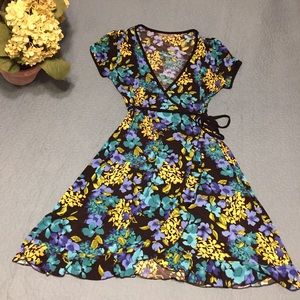 EUC Contemporary Floral Apt. 9 Dress