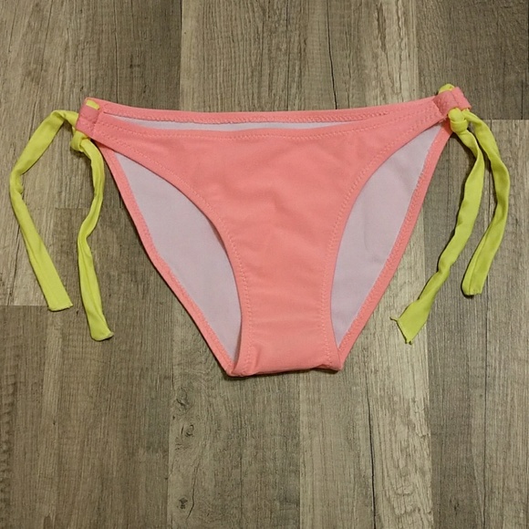 *NWOT* Bikini👙Bottoms - Picture 4 of 7