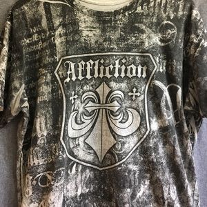 AFFLICTION XL T Shirt Black and White