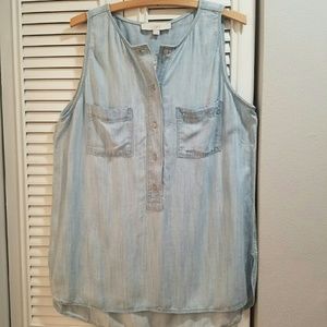 LOFT. L. Chambray top. NWT