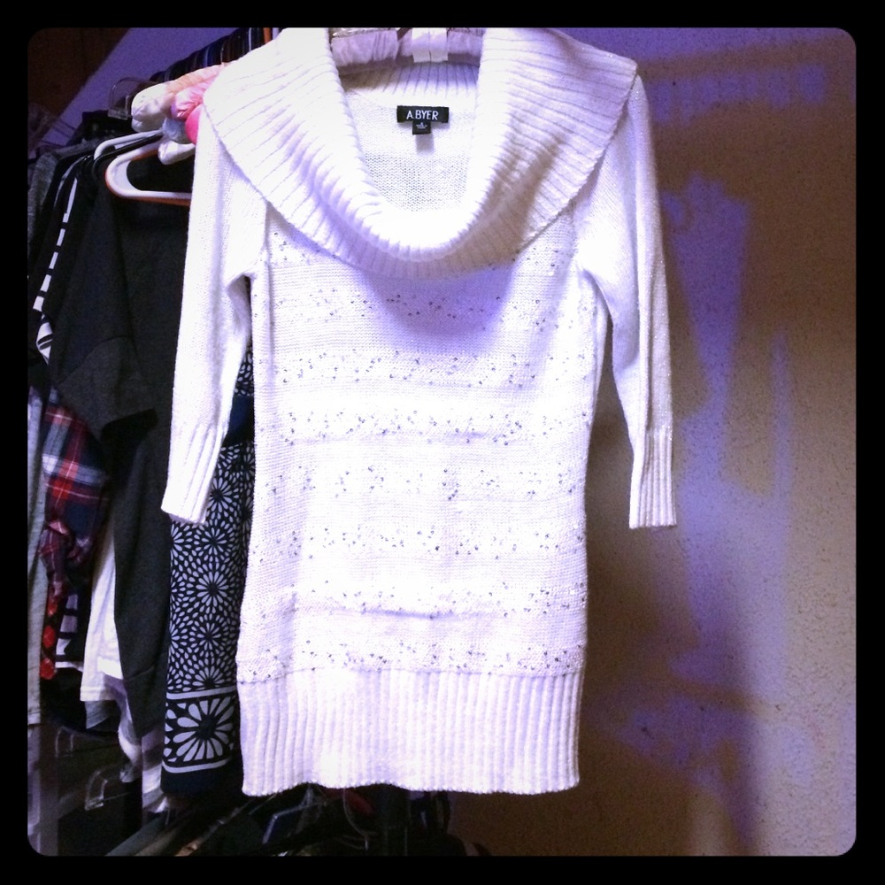 A. Byer knitted blouse