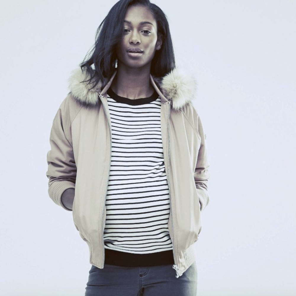 Gorgeous maternity coat size medium