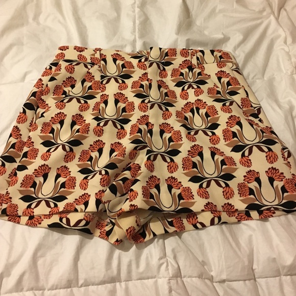 Short set - Picture 2 of 2