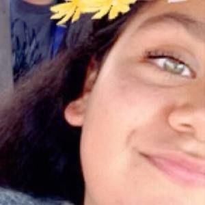 Meet your Posher, Perla