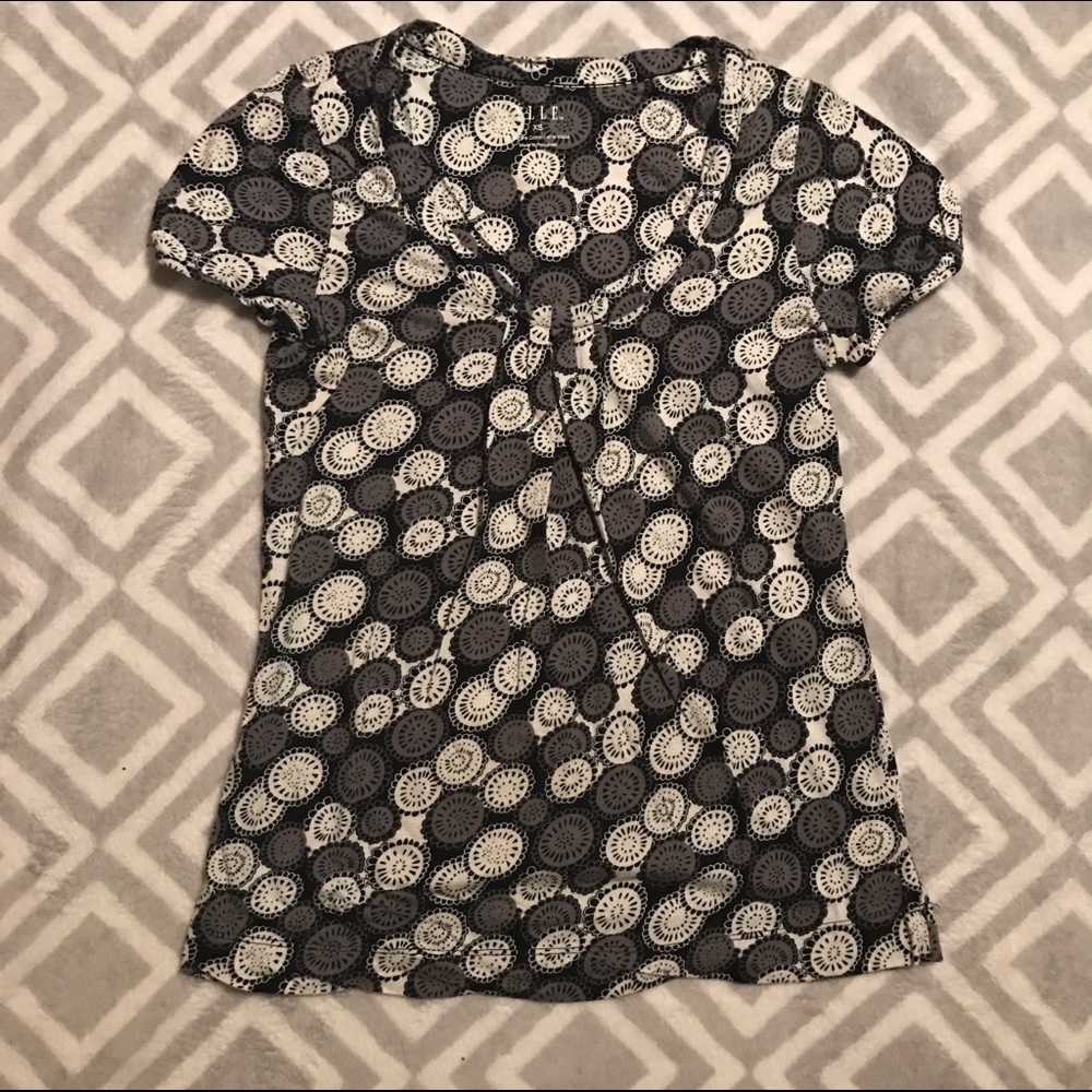 Cute ELLE Top