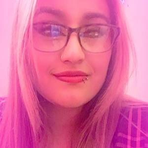 Meet your Posher, Jemma